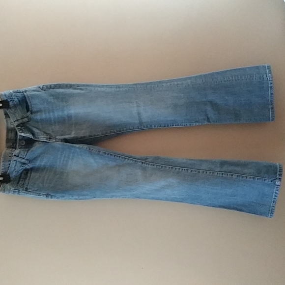 Classic Denim Lightwash Boot-Cut Fit Jeans - Picture 1 of 10